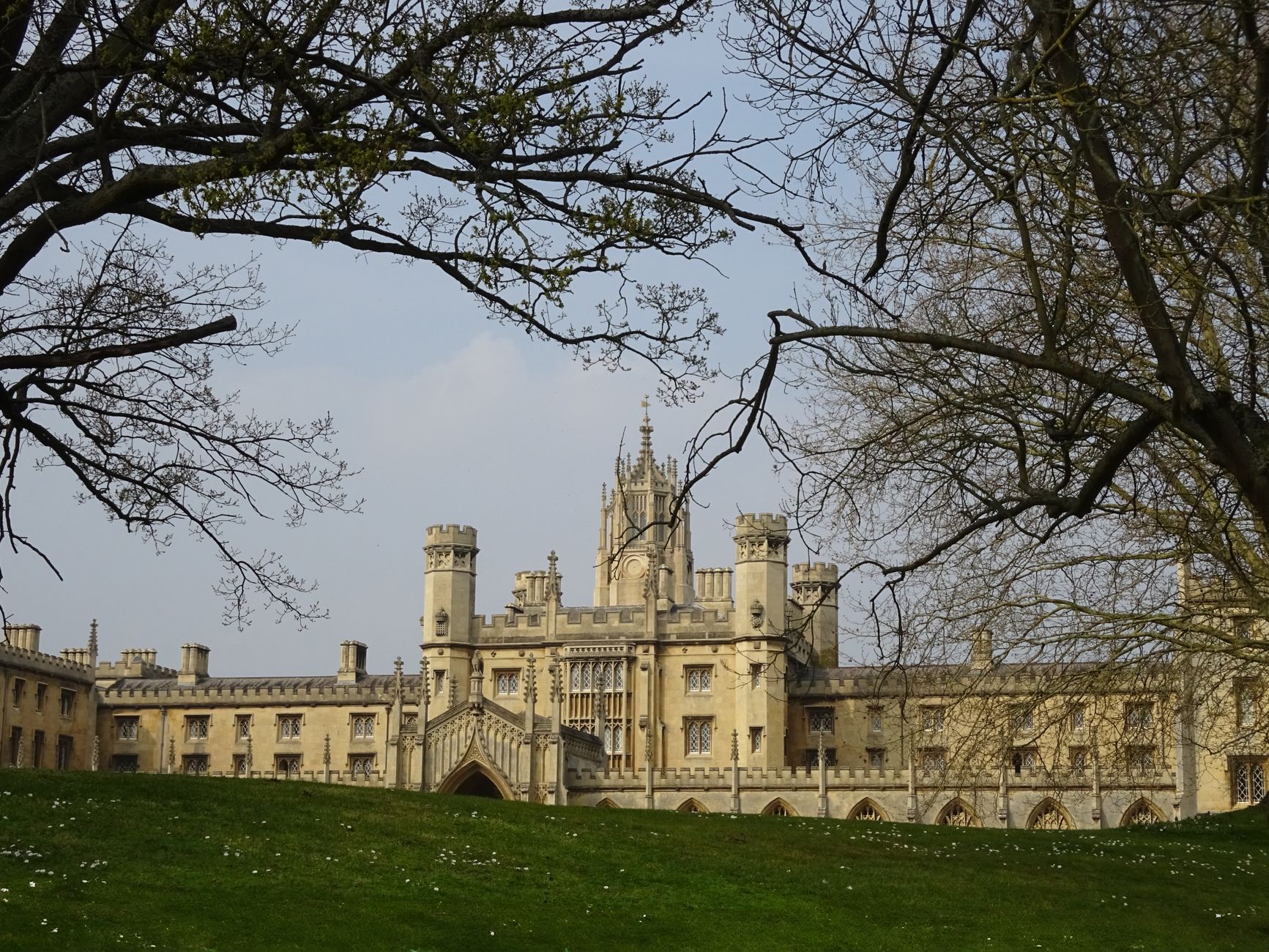 University of Reading MA International Relations and Diplomacy entry requirements official information check